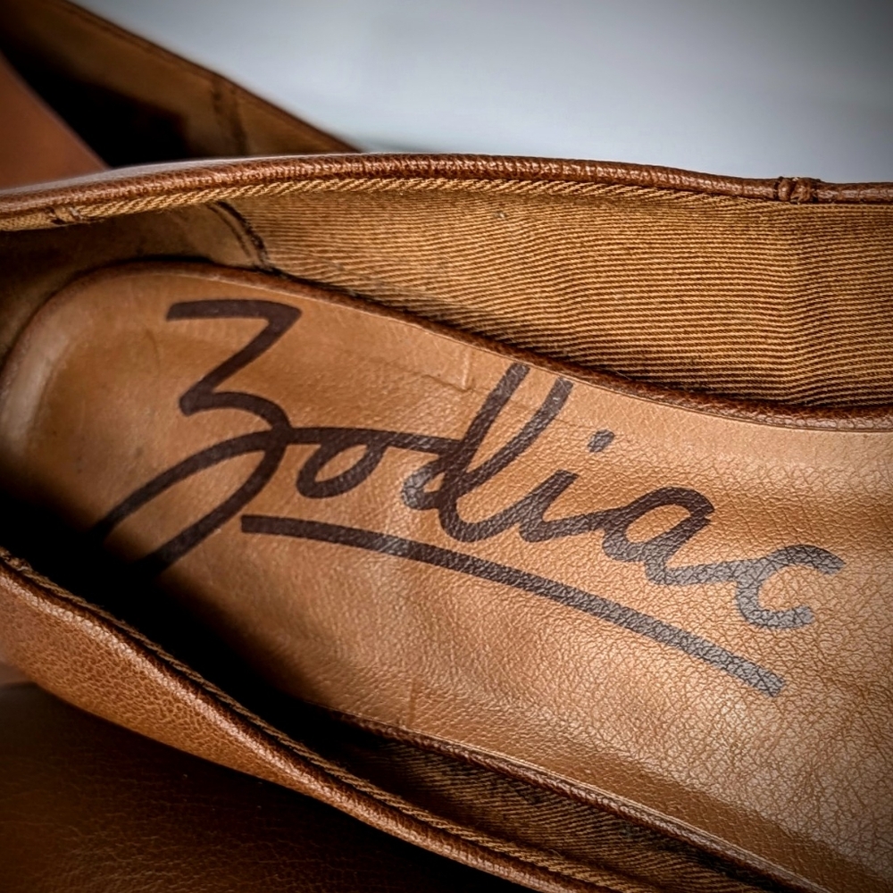 Zodiac Chic Brown Leather Flats - image 6